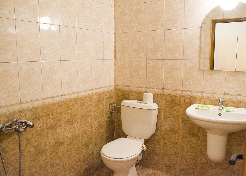Paunovi Guest House Primorsko Esterno foto