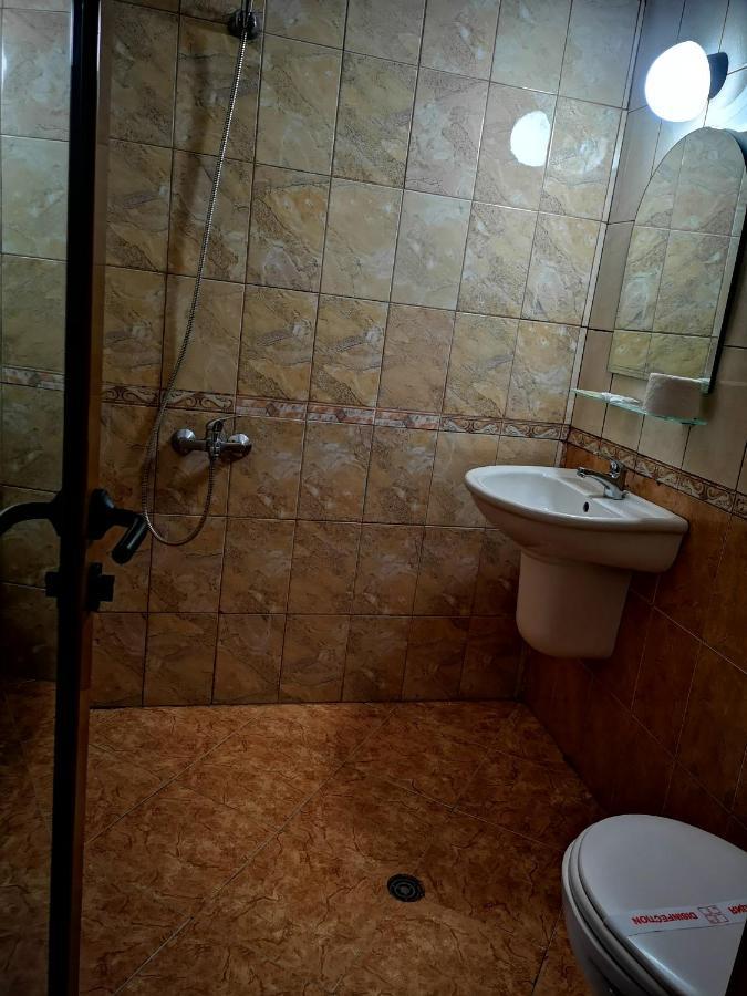 Paunovi Guest House Primorsko Esterno foto
