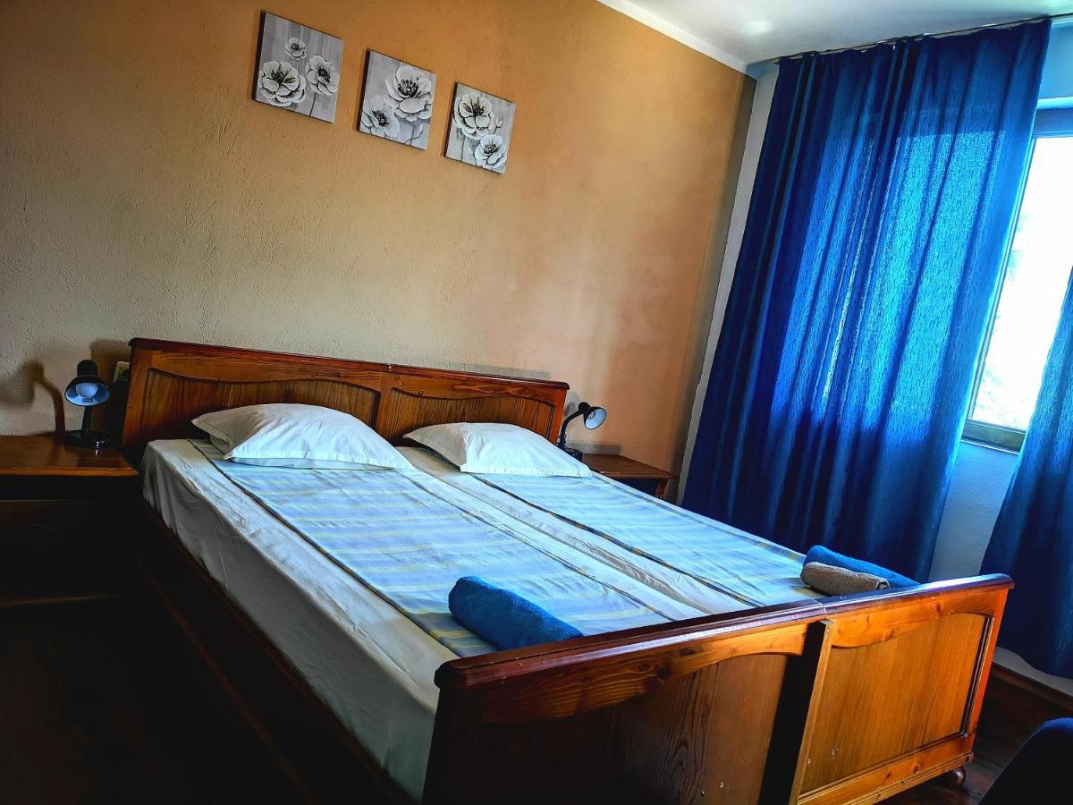 Paunovi Guest House Primorsko Esterno foto