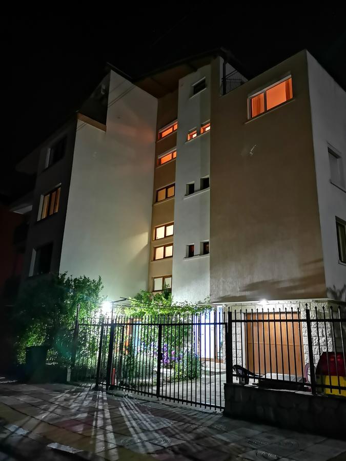 Paunovi Guest House Primorsko Esterno foto